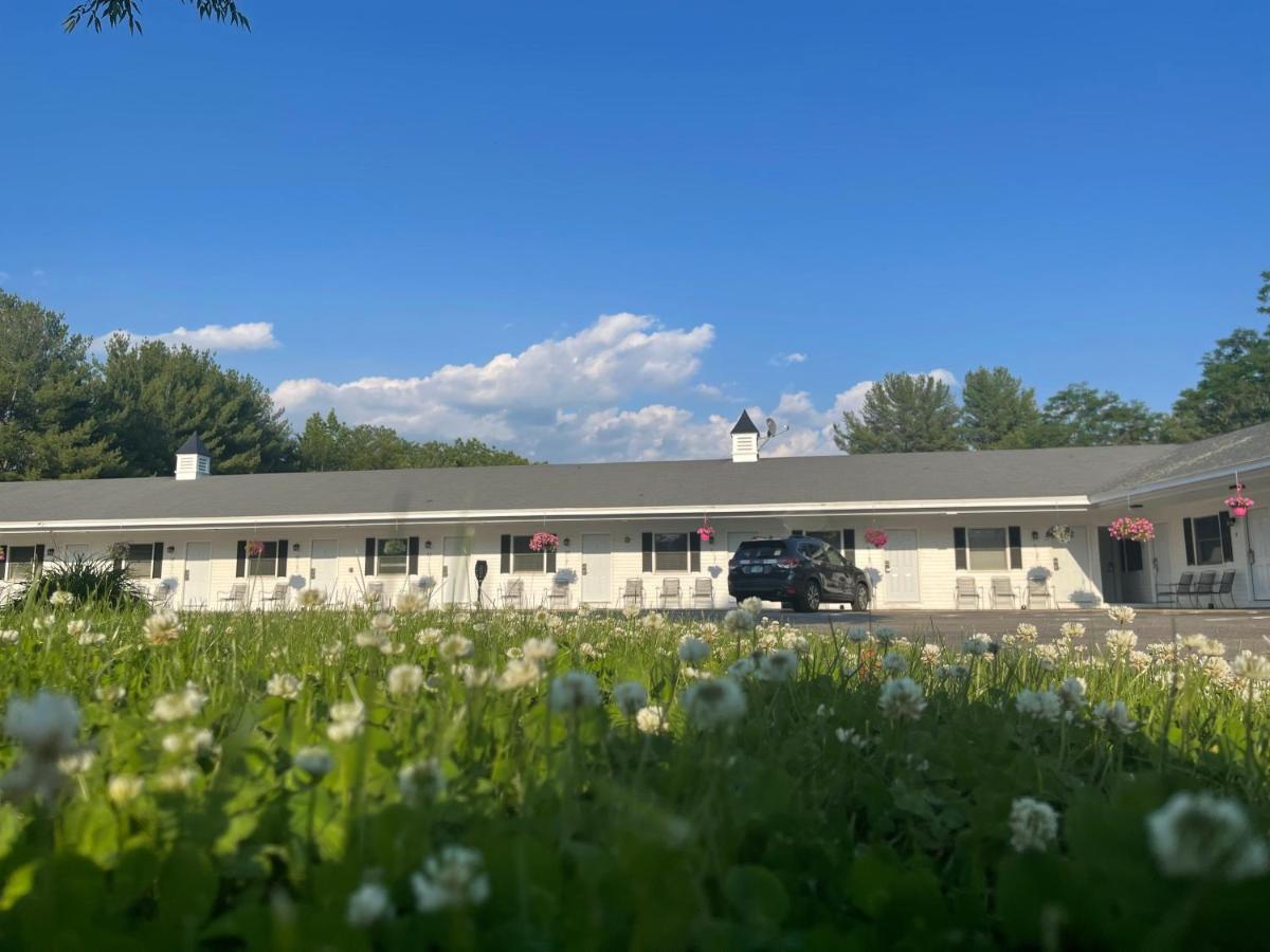 Colonial Motel Норд Конуей Екстериор снимка