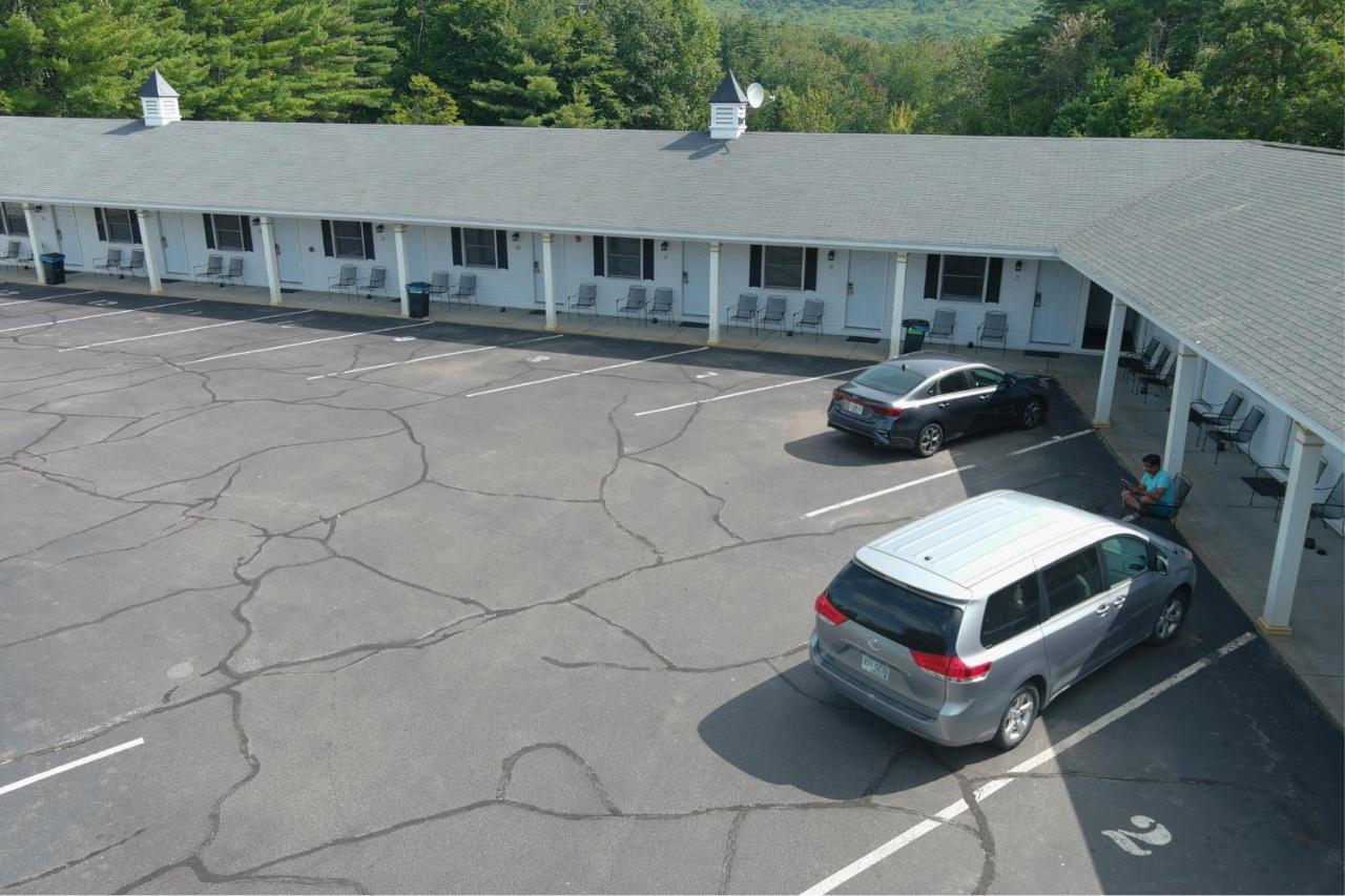 Colonial Motel Норд Конуей Екстериор снимка